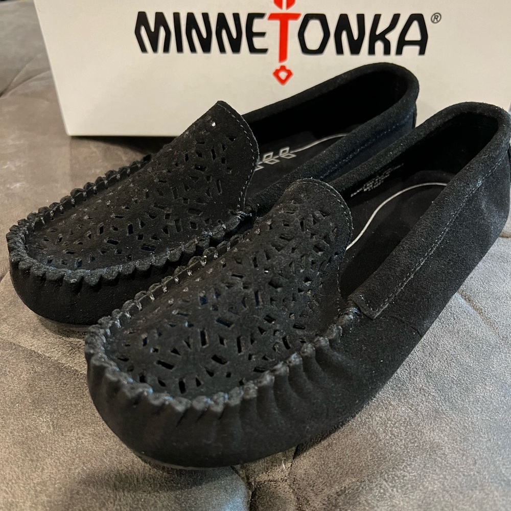 Minnetonka Sophia Moccasins Brand New in Box